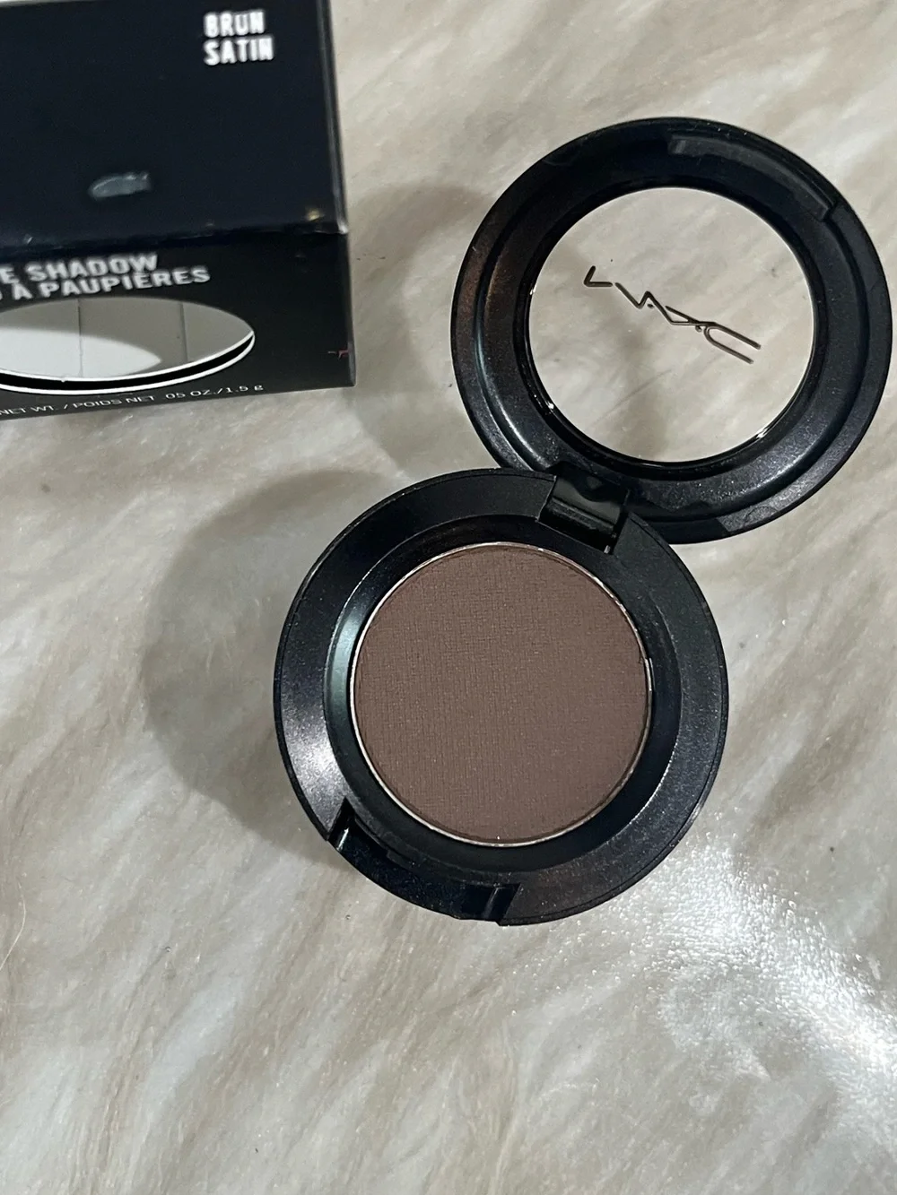 NEW MAC Cosmetics Brun Satin Powder Pigmented Eyeshadow Dark Brown Single